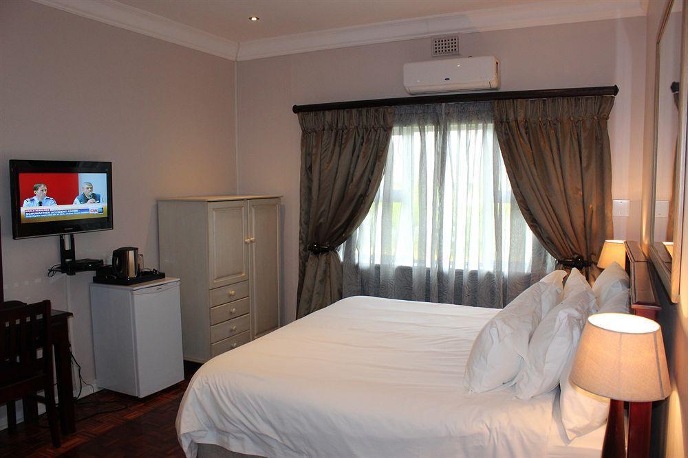 Nauntons Guest House & Wedding Venue Ladysmith Exteriör bild